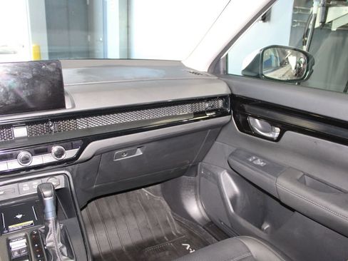 Used 2025 Honda CR-V EX-L image 24