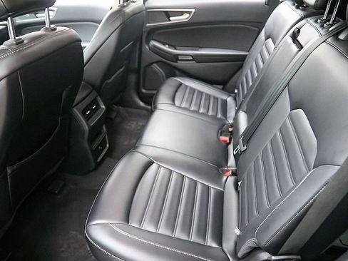 Used 2024 Ford Edge SEL image 22