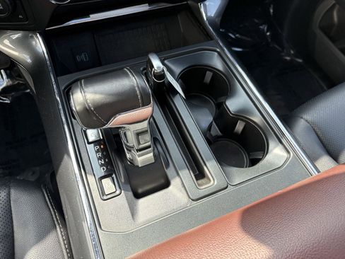 Used 2022 Ford F150 Lariat w/ Equipment Group 502A High image 15