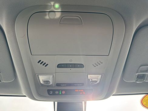 Used 2022 Chevrolet Blazer LT image 21