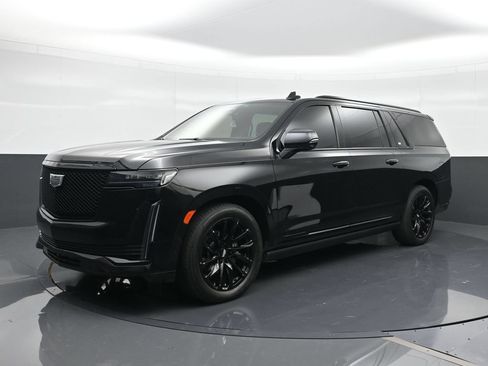 Used 2023 Cadillac Escalade ESV Sport Platinum w/ LPO, ONYX Package AWD/4WD image 1