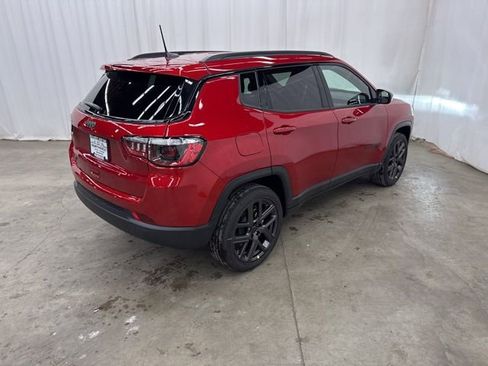 New 2026 Jeep Compass Latitude image 24