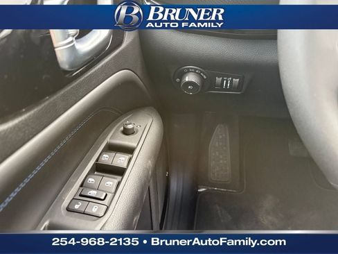 New 2026 Jeep Compass Latitude image 19