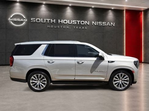 Used 2022 GMC Yukon Denali w/ Denali Ultimate Package RWD image 5