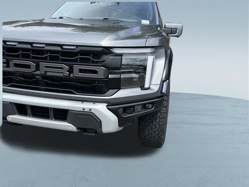 Used 2025 Ford F150 Raptor AWD/4WD image 11