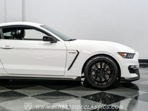 Used 2019 Ford Mustang Shelby GT350 w/ Technology Package RWD image 30