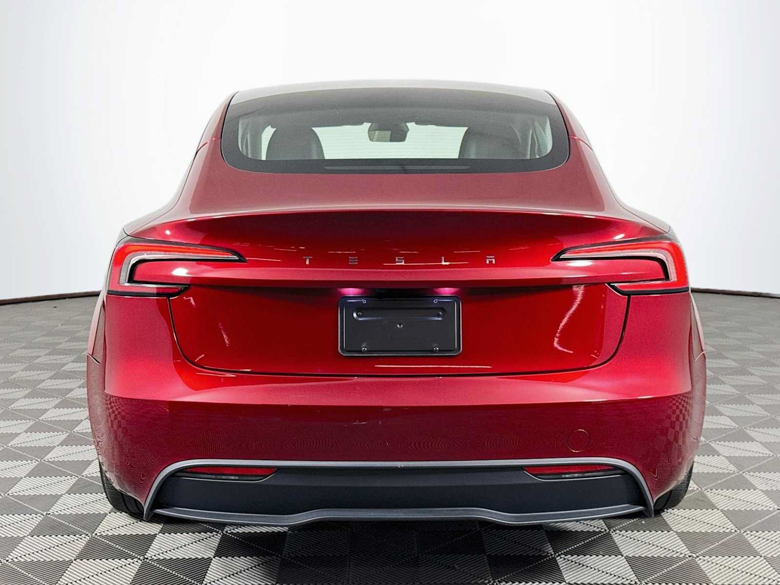 Used 2024 Tesla Model 3 Standard Range RWD image 6