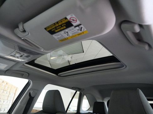 Used 2022 Toyota RAV4 XLE w/ Convenience Package image 25