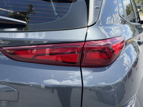 Used 2022 Hyundai Kona SE FWD image 6