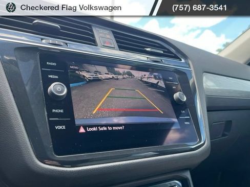 Used 2019 Volkswagen Tiguan SEL w/ 3rd Row Seat Package AWD/4WD image 41