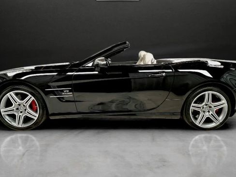 Used 2013 Mercedes-Benz SL 63 AMG image 2