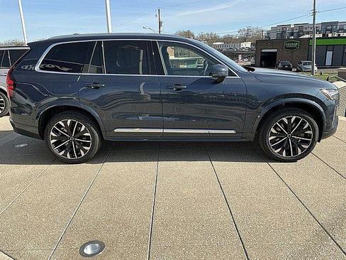 New 2026 Volvo XC90 T8 Plus w/ Protection Package Premier AWD/4WD image 7