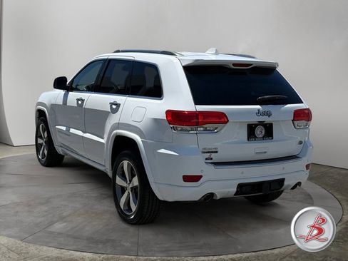 Used 2016 Jeep Grand Cherokee Overland w/ Advanced Technology Group AWD/4WD image 5