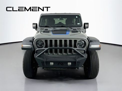 Used 2022 Jeep Wrangler Unlimited Rubicon 4xe w/ Dual Top Group AWD/4WD image 3