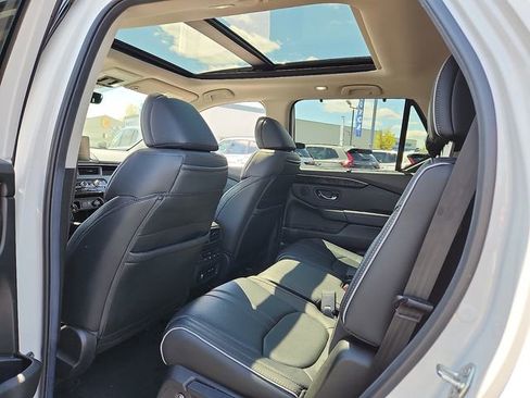 Used 2025 Honda Pilot Elite image 10