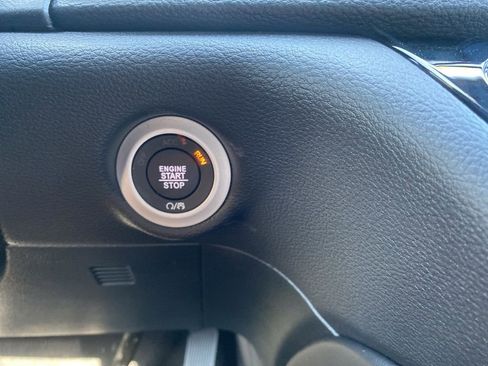 New 2026 Chrysler Pacifica Limited w/ S Appearance Package image 29