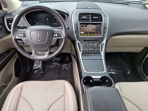 Certified 2019 Lincoln Nautilus Reserve AWD/4WD image 11