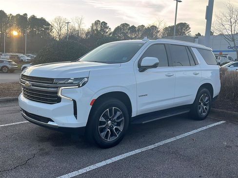 Used 2023 Chevrolet Tahoe LT w/ Luxury Package image 16