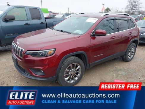 Used 2019 Jeep Cherokee Latitude Plus w/ Comfort/Convenience Group AWD/4WD image 3