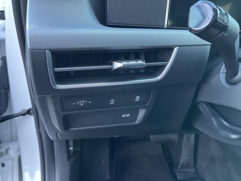 Certified 2025 Hyundai Sonata SE FWD image 24
