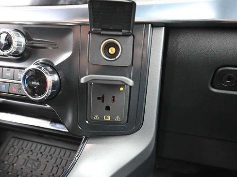 New 2025 Ford F150 Lariat w/ Equipment Group 502A High image 38