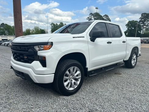 Used 2022 Chevrolet Silverado 1500 Custom w/ LPO, Dark Essentials Package image 3