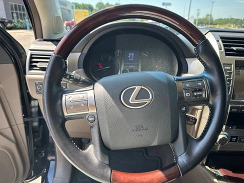 Used 2018 Lexus GX 460 Premium AWD/4WD image 12