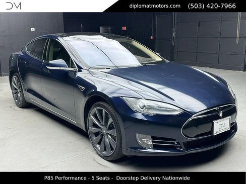 Used 2013 Tesla Model S Performance RWD image 9