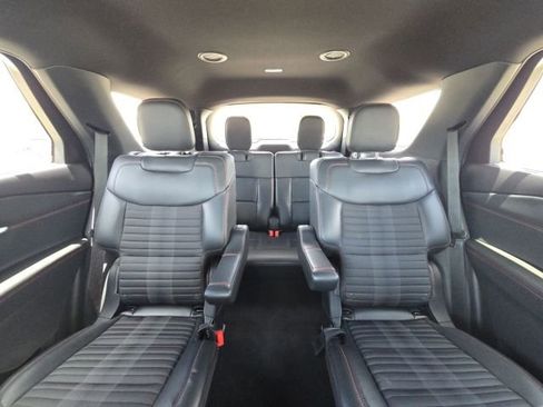Used 2025 Ford Explorer ST-Line w/ Premium Package RWD image 20