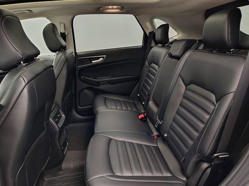Used 2022 Ford Edge SEL w/ Convenience Package image 27
