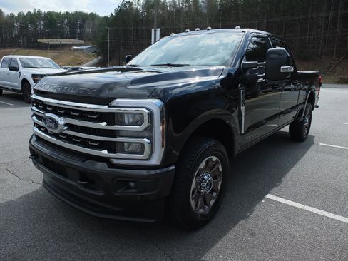 Used 2025 Ford F250 King Ranch image 7