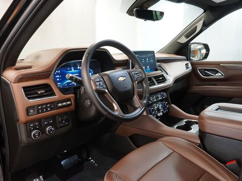 Used 2022 Chevrolet Tahoe High Country AWD/4WD image 7