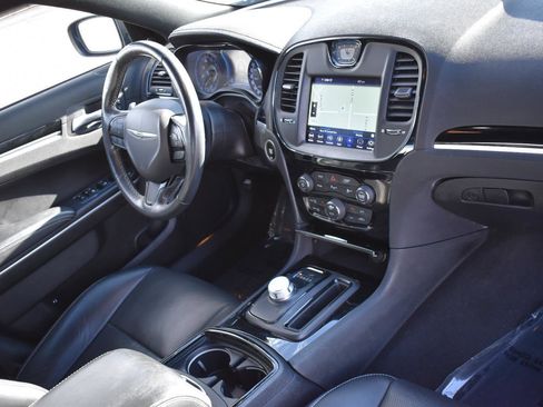 Used 2020 Chrysler 300 S w/ 300S Premium Group image 15