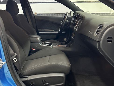 Used 2018 Dodge Charger R/T Scat Pack RWD image 14