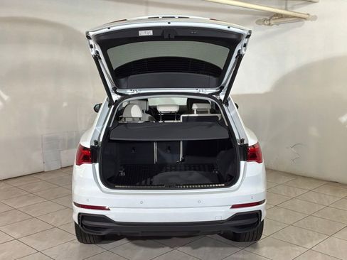 Used 2024 Audi Q3 2.0T Premium w/ Convenience Package AWD/4WD image 23