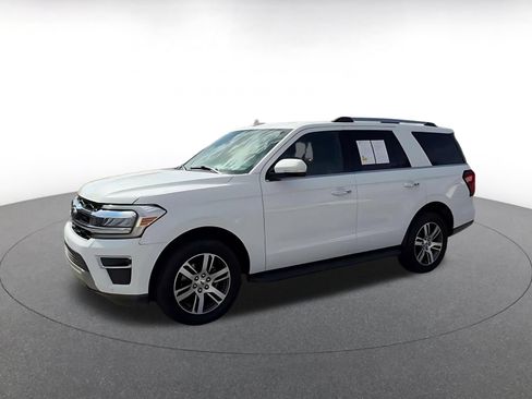 Used 2024 Ford Expedition Limited RWD image 7