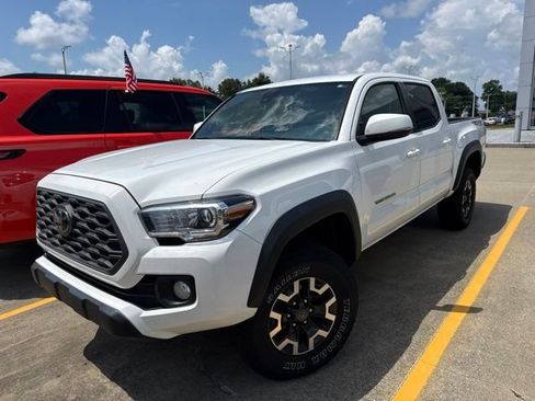 Used 2022 Toyota Tacoma TRD Off-Road w/ Technology Package AWD/4WD image 1
