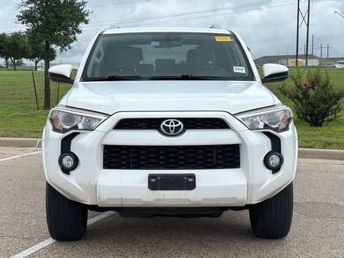 Used 2018 Toyota 4Runner SR5 RWD image 3