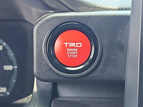 Used 2025 Toyota Tacoma TRD Sport AWD/4WD image 26