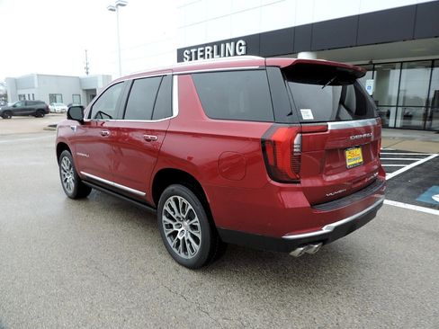 New 2026 GMC Yukon Denali w/ Sun & Power Step Package image 7
