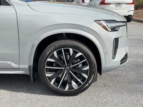 Certified 2026 Volvo XC90 B6 Plus w/ Protection Package AWD/4WD image 11