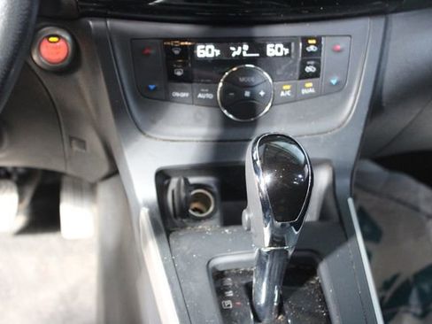 Used 2019 Nissan Sentra SV FWD image 19