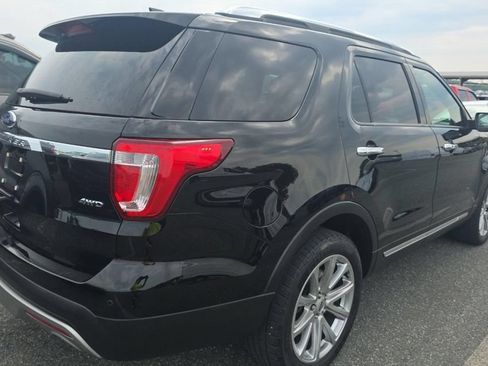 Used 2017 Ford Explorer Limited AWD/4WD image 4