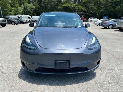 Used 2023 Tesla Model Y Long Range AWD/4WD image 2