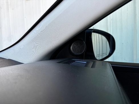 Used 2015 Toyota Corolla S image 20