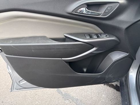 Used 2024 Chevrolet Trax ACTIV image 10