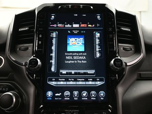 Used 2021 RAM 1500 Big Horn w/ Built-to-serve Edition AWD/4WD image 33