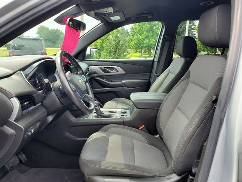 Used 2022 Chevrolet Traverse LT w/ LPO, Roadside Safety Package image 6