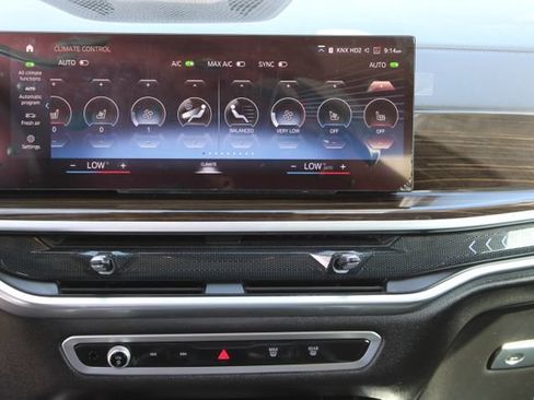 Used 2023 BMW X7 xDrive40i w/ Executive Package AWD/4WD image 18