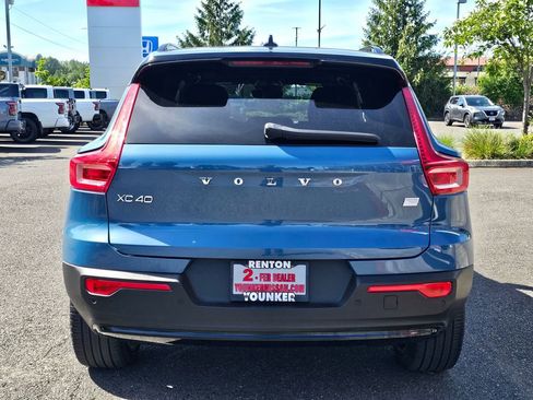 Used 2023 Volvo XC40 Recharge Ultimate AWD/4WD image 6